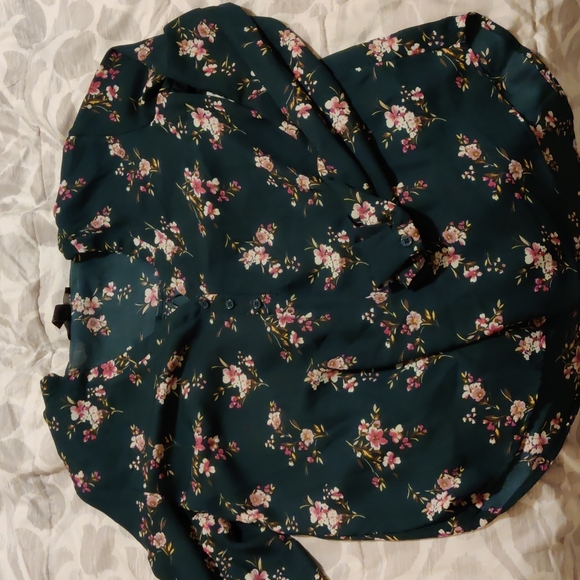 Blouse - Picture 1 of 1
